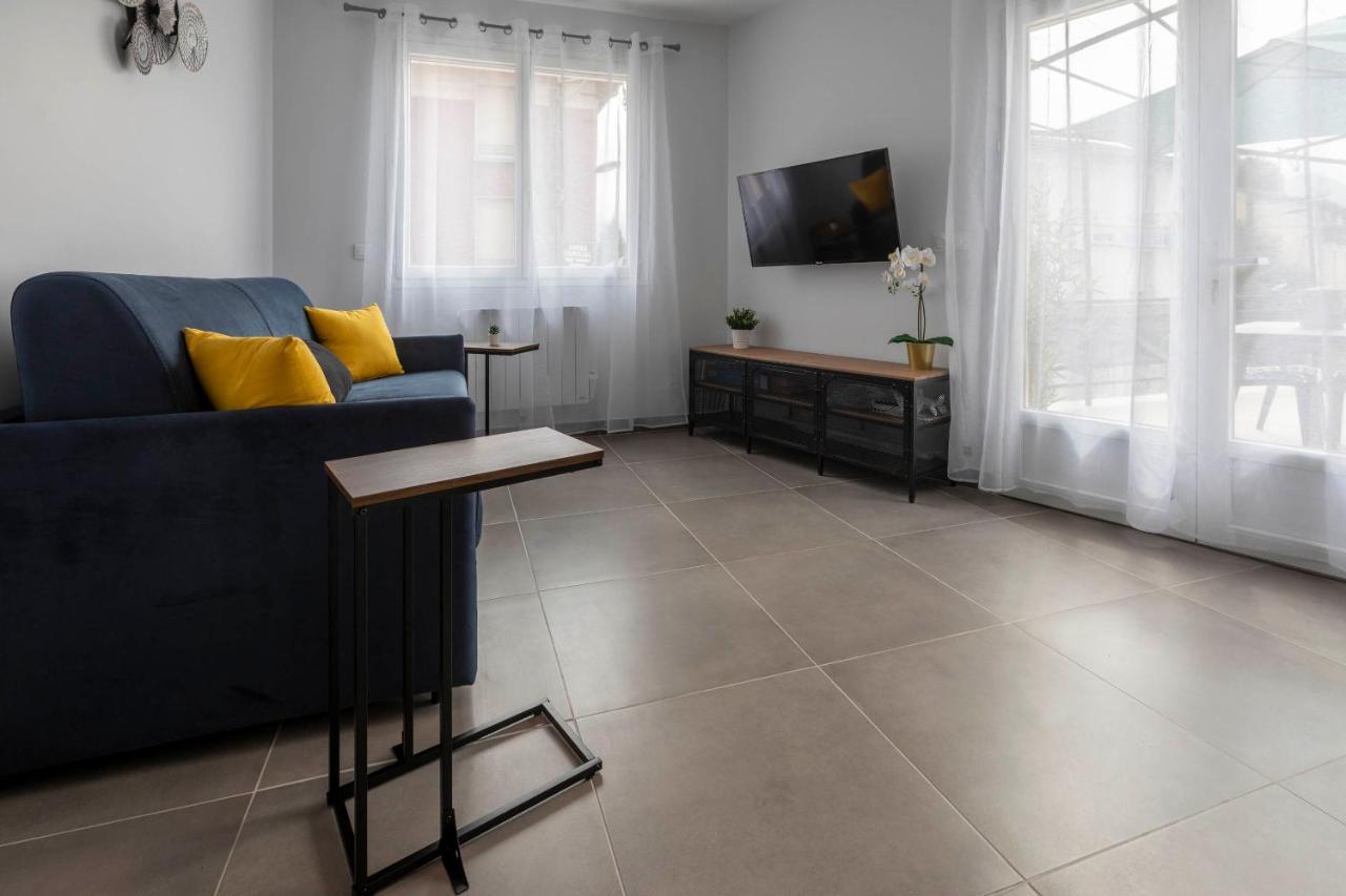 Loc Trotteur Le Graphite T2 Grand Confort Terrasse Lourdes Extérieur photo